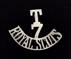 T 7 Royal Scots Shoulder Title White Metal