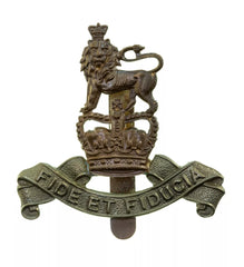 Queens Crown Royal Army Pay Corps Cap Badge Bi Metal