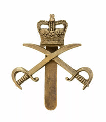 Queens Crown Physical Training Corps Cap Badge White Metal
