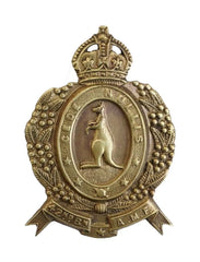 42nd Australian BN Capricornia Regiment Cap Badge Brass Metal