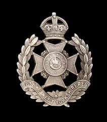 8th Battalion P.W.O West Yorkshire Regiment Cap Badge Hallmarked Silver