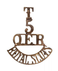 T.5 Q.E.R Royal Scots Shoulder Title Brass Metal