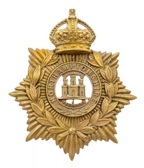 Helmet Plate & Northamptonshire 3 Castle Centre Brass Metal