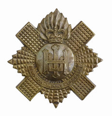 Queens Crown Highlanders Light Infantry Pipers Badge Brass Metal