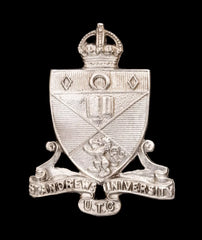 St Andrews University O.T.C Cap Badge Hallmarked Silver