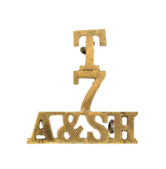 T 7 Argyll & Sutherland Highlanders Shoulder Title Brass Metal