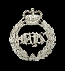 Queen's Crown Queen's Bays 2nd Dragoons Guards Cap Badge Hallmarked Silver