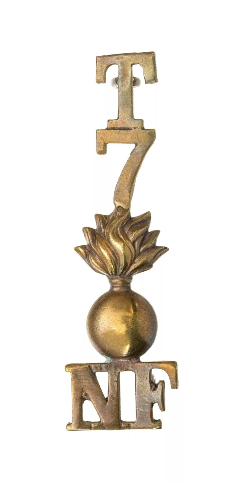 T 7 Northumberland Fusiliers Shoulder Title Brass Metal