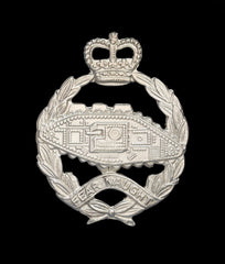 Queens Crown Royal Tank Corps Cap Badge Hallmarked Silver