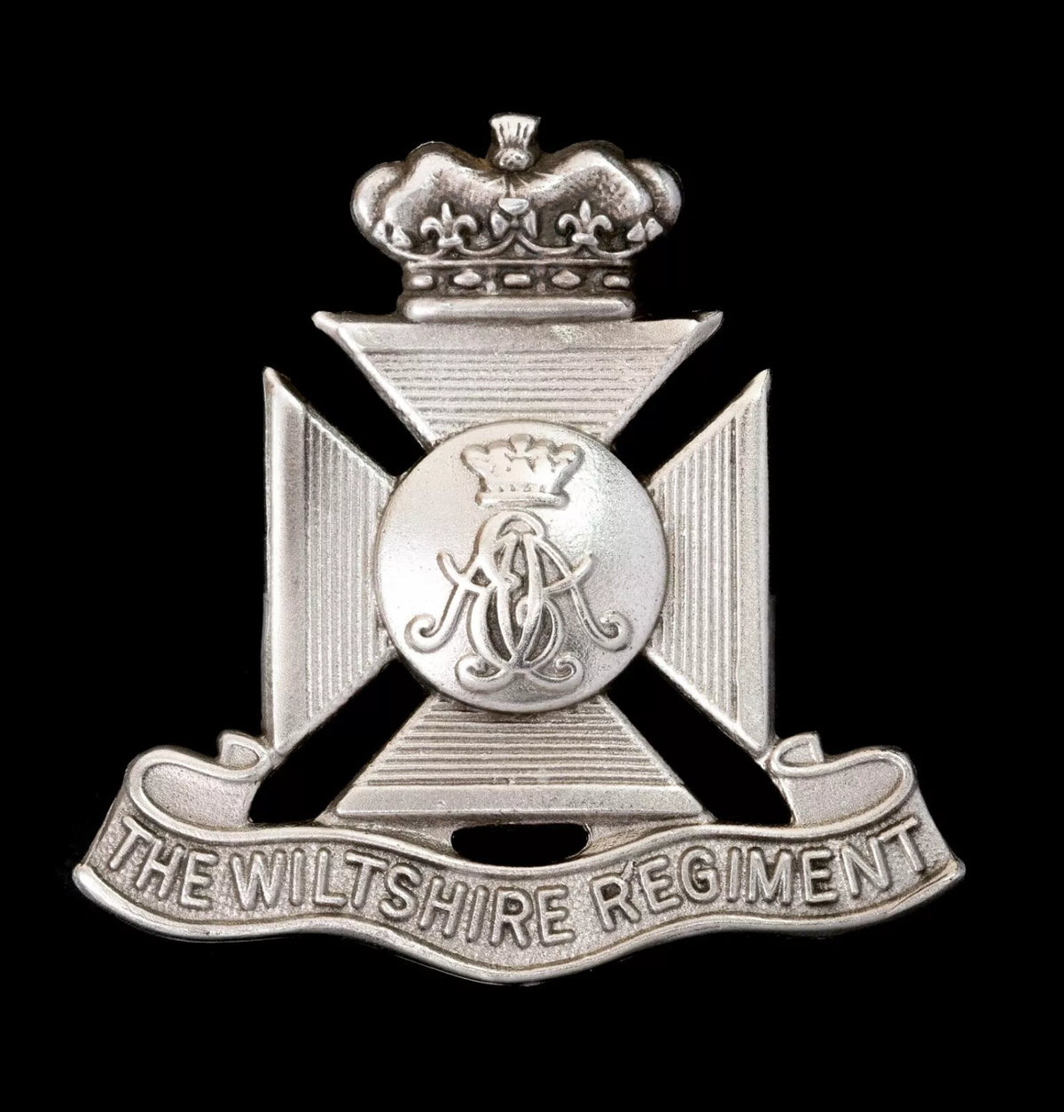 The Wiltshire Regiment Cap Badge Hallmarked Silver