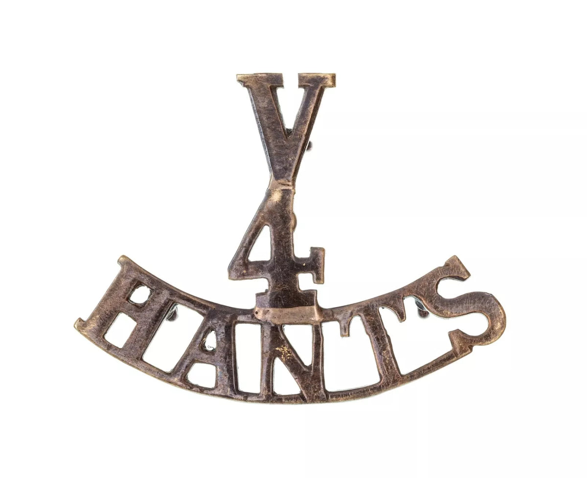 Volunteers 4 Hants Shoulder Title Brass Metal